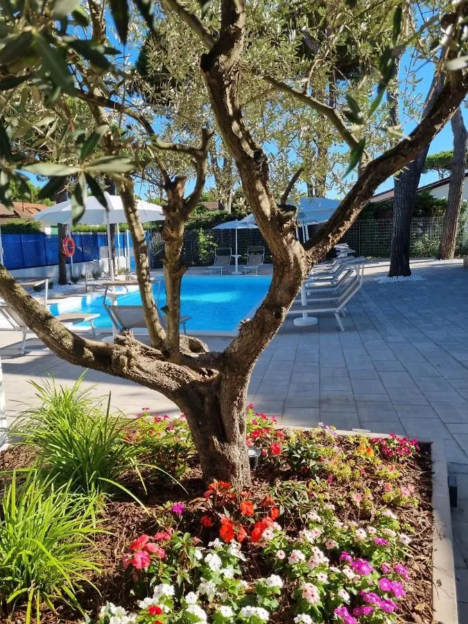 Blue Inn Residence E B&B Lido delle Nazioni Aparthotel