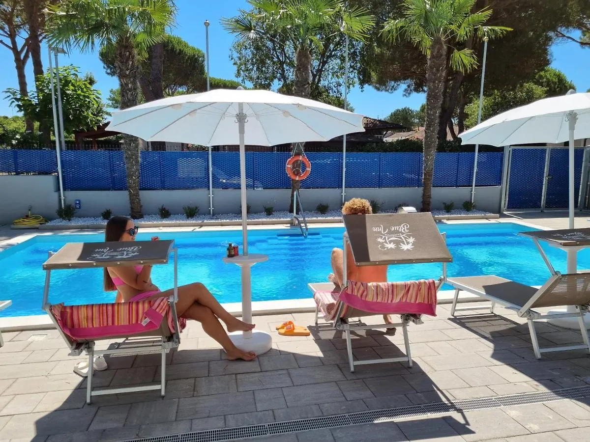 Blue Inn Residence E B&B Lido delle Nazioni 0*,