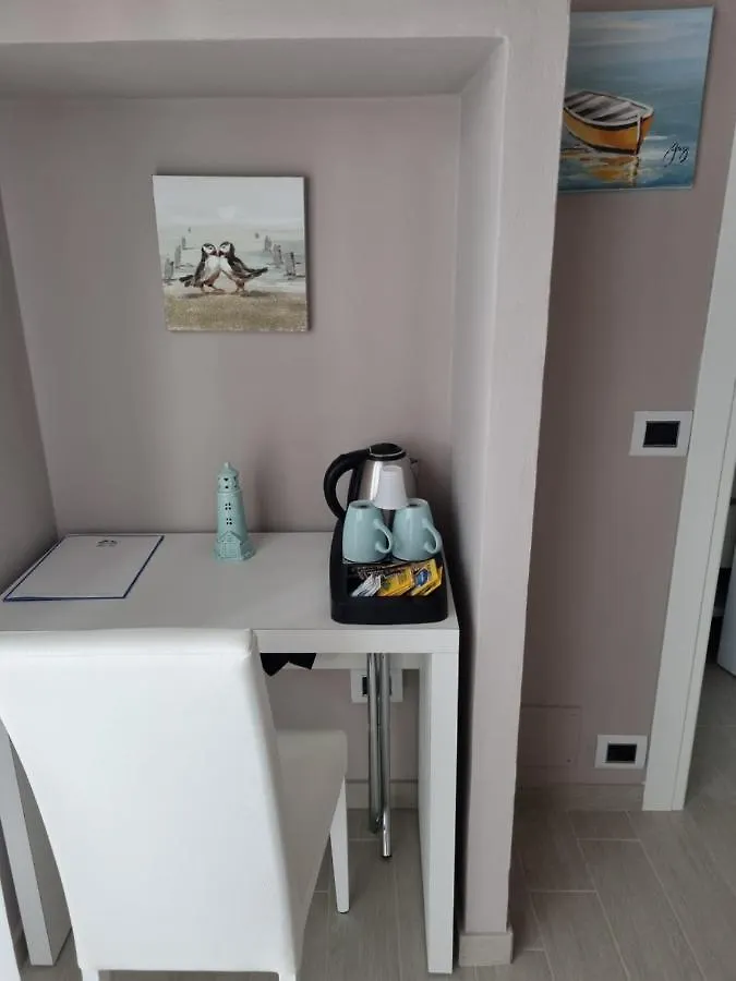 Blue Inn Residence E B&B Lido delle Nazioni Aparthotel