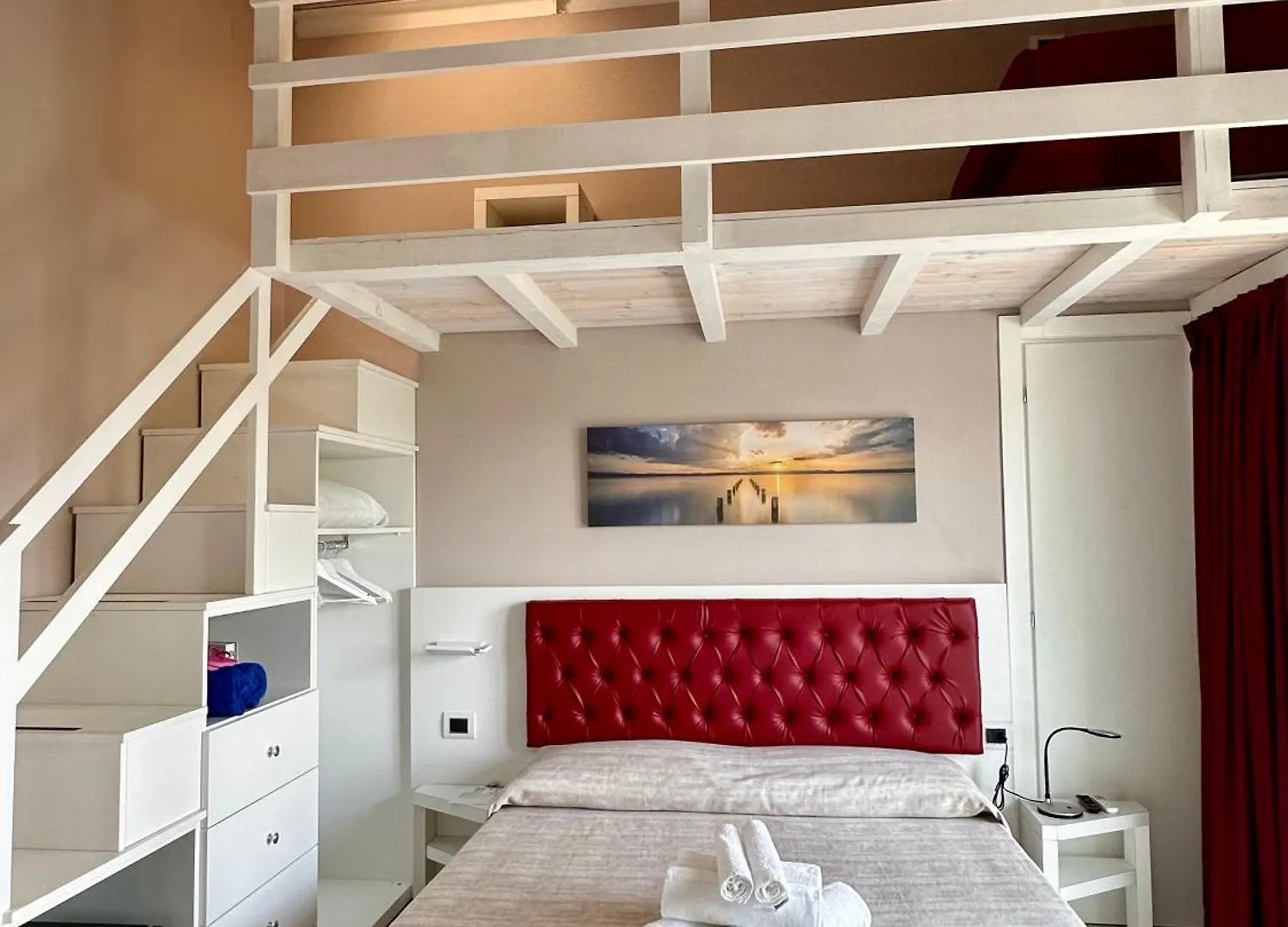 Blue Inn Residence E B&B Lido delle Nazioni 0*,  Italia